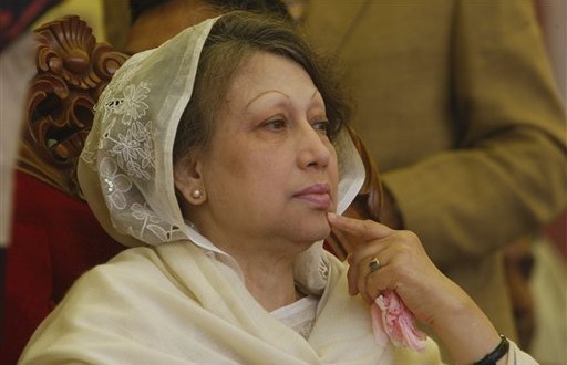 দুর্নীতি মামলা স্থগিত করার আবেদন খালেদার  ।।
