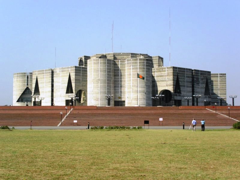 সংসদ টিভির অনুষ্ঠানে এমপিদের সম্মানি না দেওয়ার সুপারিশ করেছে  সংসদীয় কমিটি ।।