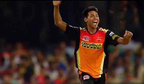আজ দিল্লির বিপক্ষে নামছে মুস্তাফিজুরের সানরাইজার্স ।।