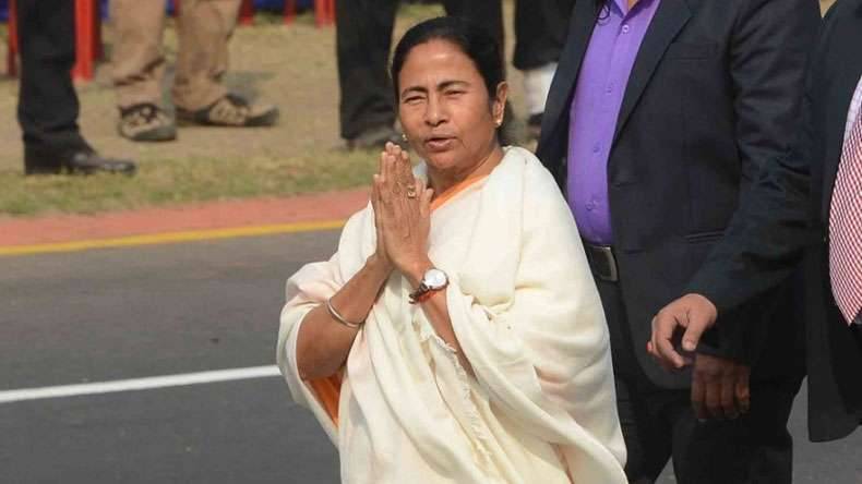 রেডরোডে জাঁকজমকপূর্ণ অনুষ্ঠানে দেশি-বিদেশি অতিথিদের উপস্থিতিতে আজ দ্বিতীয় মেয়াদে মুখ্যমন্ত্রী হিসেবে শপথ নিবেন দিদি......