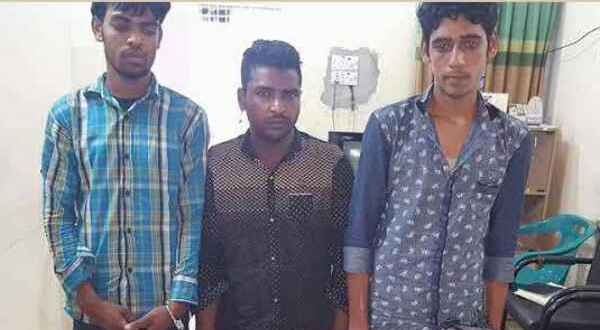 চট্টগ্রামে তিন ছিনতাইকারী গ্রেফতার ।।