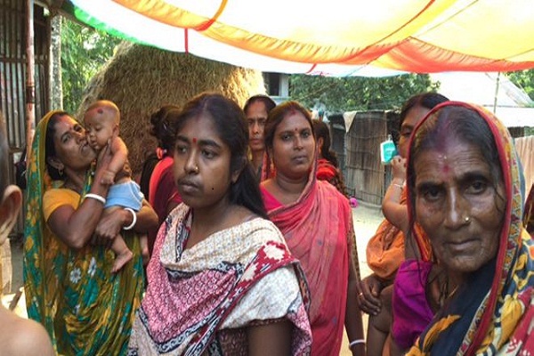 বাংলাদেশে জঙ্গি হামলা, অভিবাসন ভয়ে হিন্দুরা সম্প্রদায়....