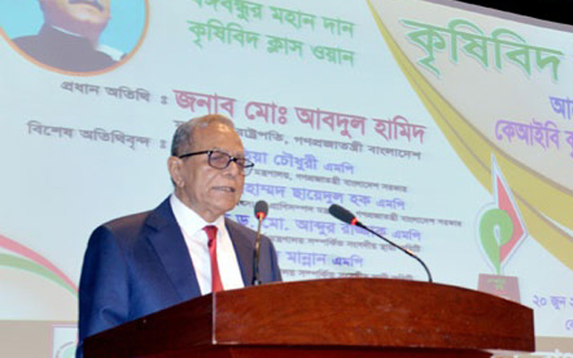 কৃষক যেন উৎসাহ না হারায় ।। রাষ্ট্রপতি
