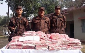 হিলিতে ভারতীয় আমদানি নিষদ্ধ ৪ লাখ পিস ট্যাবলেট উদ্ধার।।