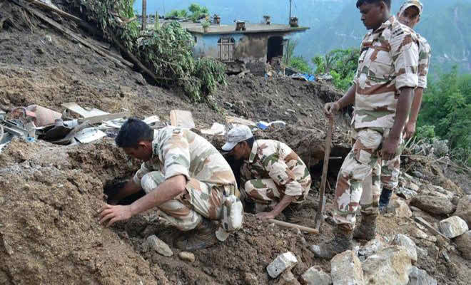 ভারত-পাকিস্তানে আকস্মিক বন্যা ও ভূমিধসে ৫৫ জনের মৃত্যু