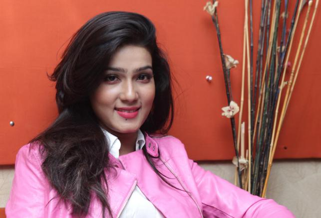 জনপ্রিয় অভিনেত্রী মাহির বউভাত