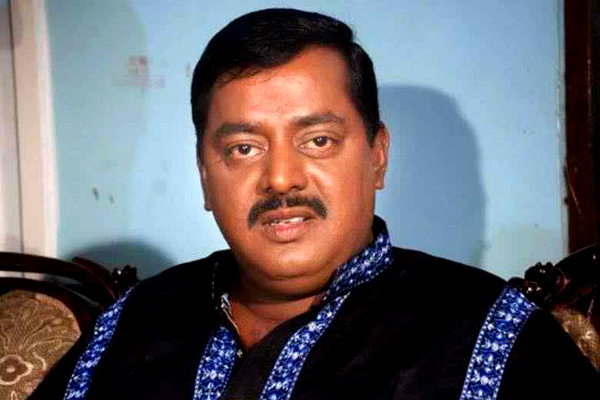 সিনেমা হল কারো বাপের জমিদারি না।।অভিনেতা ডিপজল