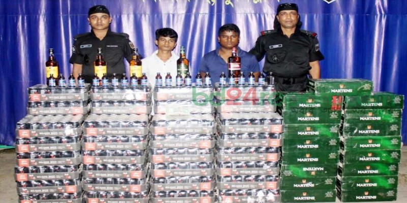 কুমিল্লায় মায়ামি হোটেল এন্ড রেস্টুরেন্ট থেকে মাদকদ্রব্য সহ গ্রেপ্তার ২