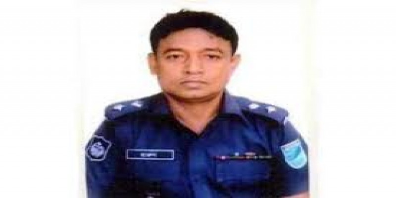 নারায়ণগঞ্জের অসুস্থ ধানের শীষের প্রার্থী কাশেমীকে দেখতে হাসপাতালে এসপি হারুন॥