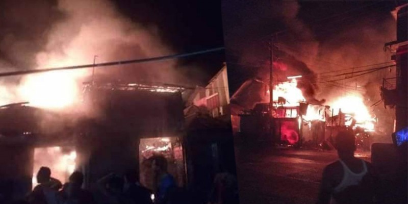 নোয়াখালির চৌমুহনীতে আগুন॥ ১৩ দোকান পুড়ে ছাই