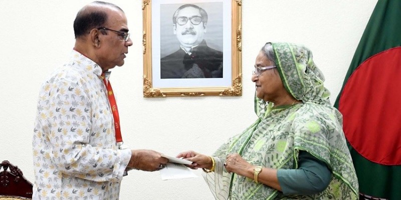 খল অভিনেতা আহমেদ শরীফকে চিকিৎসার জন্য ৩৫ লাখ টাকা অনুদান দিলেন প্রধানমন্ত্রী॥