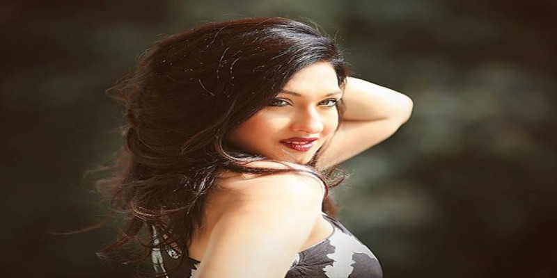 প্রয়াত নায়ক মান্নার প্রতিষ্ঠান কৃতাঞ্জলির পরের ছবিতেও অভিনয় করবেন ঋতুপর্ণা॥
