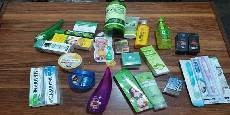 পন্য জালিয়াতি॥ পানির পাম্পের চালানে ৩৭ টন কসমেটিকস চট্টগ্রাম বন্দরে