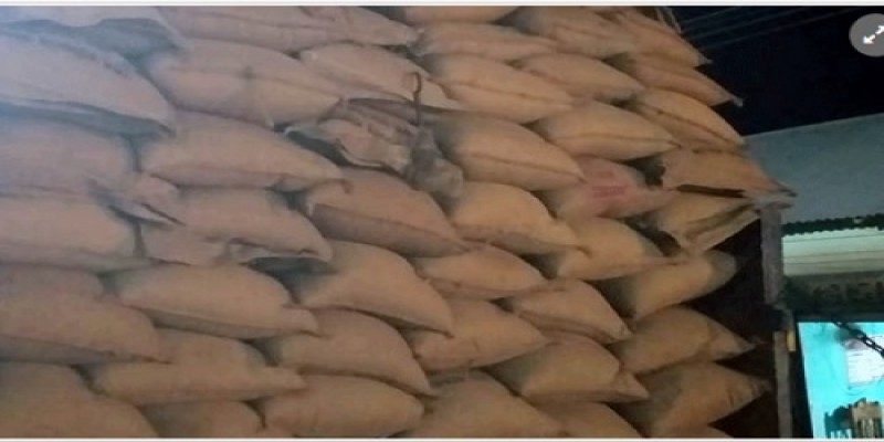 পাবনায় ভিজিডির ২২৯ বস্তা চালসহ ইউপি চেয়ারম্যান গ্রেপ্তার॥