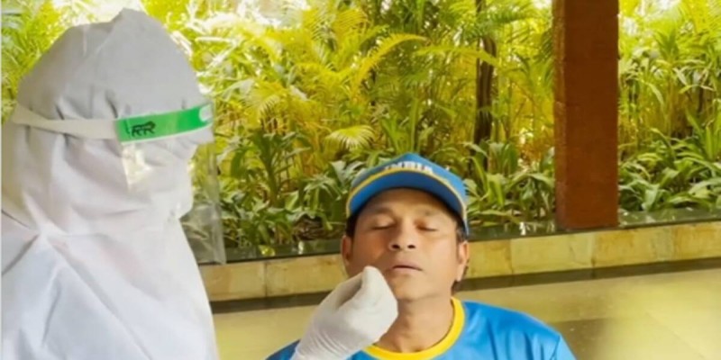 করোনা ভাইরাসে আক্রান্ত হয়ে হাসপাতালে শচীন টেন্ডুলকার॥