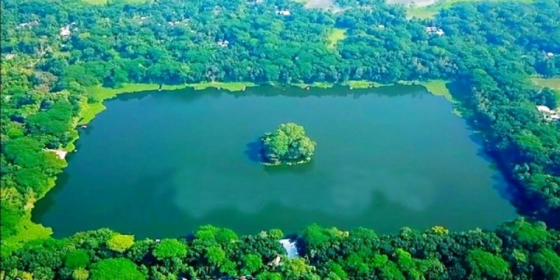 মহাঅষ্টমীতে বরিশালের দুর্গাসাগর মেলায় পুণ্যার্থীর ঢল॥
