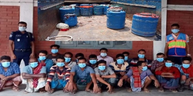বরিশালে সাড়ে ১৯ লাখ চিংড়ির রেণু পোনাসহ আটক ২৭।।