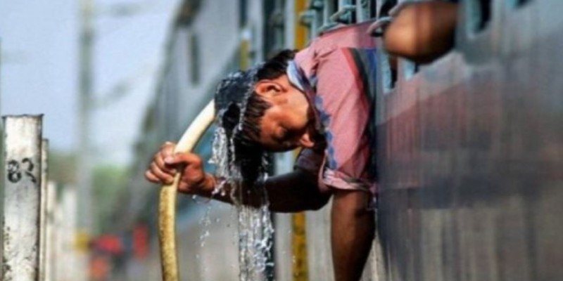 পুড়ছে রাজশাহী।।তাপমাত্রা ফের ৪১ এর ঘরে