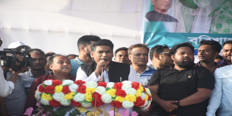 ব্যাটারিচালিত রিকশার লাইসেন্স দেয়ার ঘোষণা বরিশালের মেয়রের।।