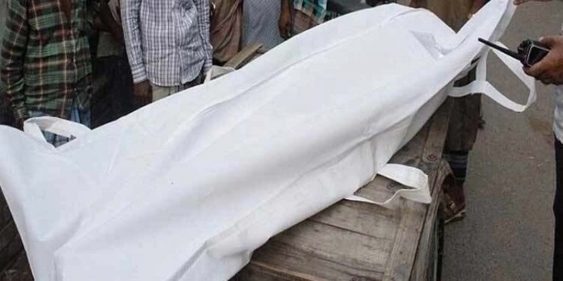 ফতুল্লায় বৃষ্টির পানিতে বিদ্যুৎস্পৃষ্টে কিশোরীর মৃত্যু।।