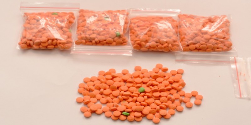 ৭২০০ ইয়াবা ট্যাবলেটসহ গ্রেফতার ৫।।