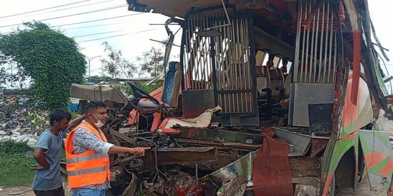 সড়ক দুর্ঘটনায় আহত আরেক বৈজ্ঞানিক কর্মকর্তার মৃত্যু।।