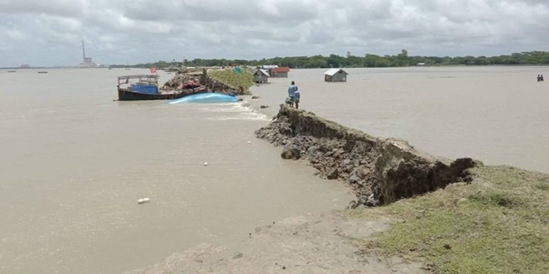 বরগুনায় জোয়ারের পানিতে উপকূলীয় এলাকা প্লাবিত।।