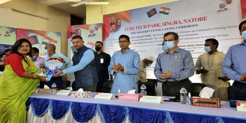 বাংলাদেশ এখন তথ্য প্রযুক্তিতে সমৃদ্ধ একটি দেশ।।পলক