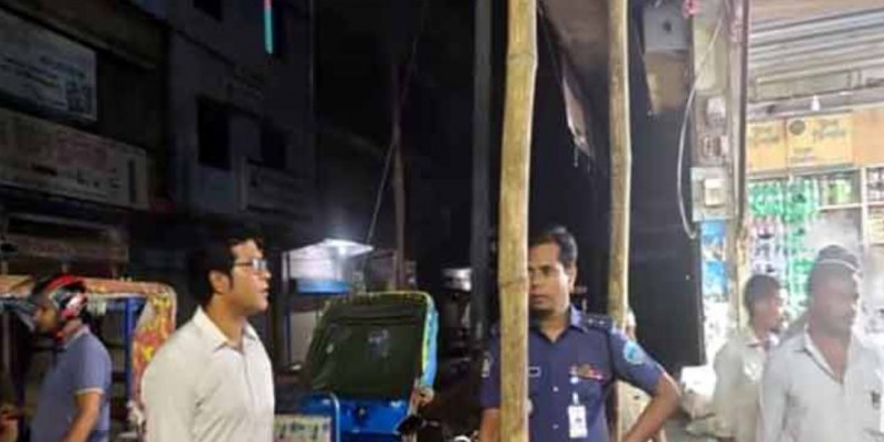 রায়পুরে দোকান খোলা রাখায় ১০ ব্যবসায়ীর জরিমানা।।