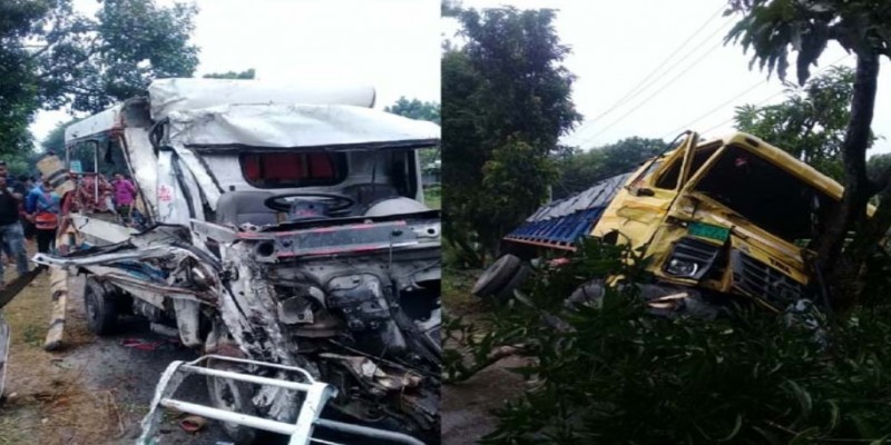 পুঠিয়ায় ট্রাক-লেগুনা মুখোমুখি সংঘর্ষে ১ যাত্রী নিহত।।