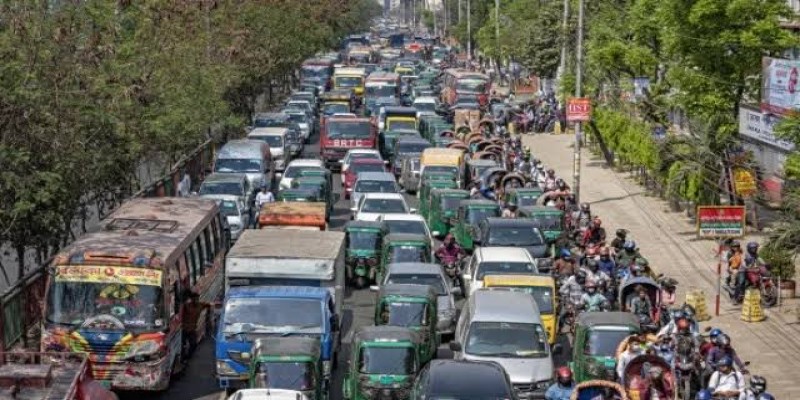 সোমবার রাজধানীর যেসব সড়ক এড়িয়ে চলবেন