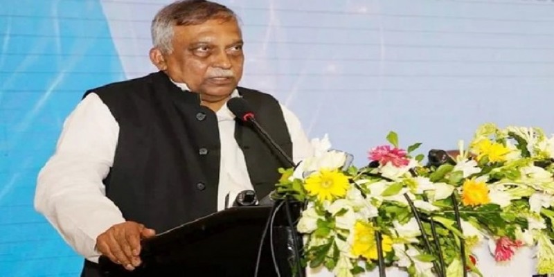 বঙ্গবন্ধুকন্যাকে আমরা হারাতে চাই না: স্বরাষ্ট্রমন্ত্রী