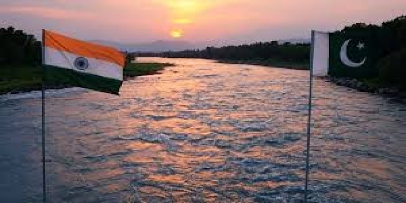 সিন্ধু চুক্তি রক্ষায় আইনি লড়াই করবে পাকিস্তান॥প্রতিমন্ত্রী আকিল মালিক