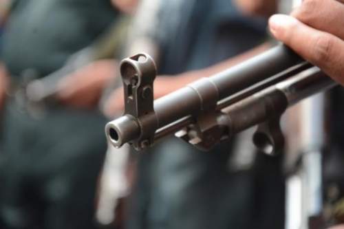 কক্সবাজারের মহেশখালীতে দুই সন্ত্রাসী বাহিনীর বন্দুকযুদ্ধ,নিহত ১।।