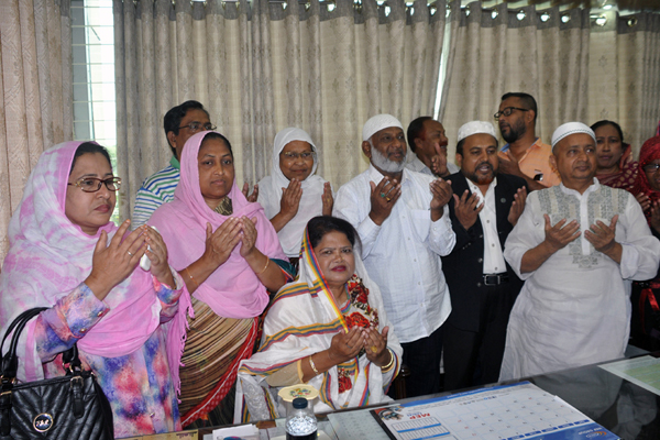 বরিশাল সিটি করপোরেশনে প্রথমবারের মতো নারী মেয়র শরীফ তাছলিমা কালাম পলি।।