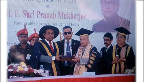 ভারতের সাবেক রাষ্ট্রপতি প্রণব মুখার্জিকে চট্টগ্রাম বিশ্ববিদ্যালয়ের ডি-লিট ডিগ্রি প্রদান   